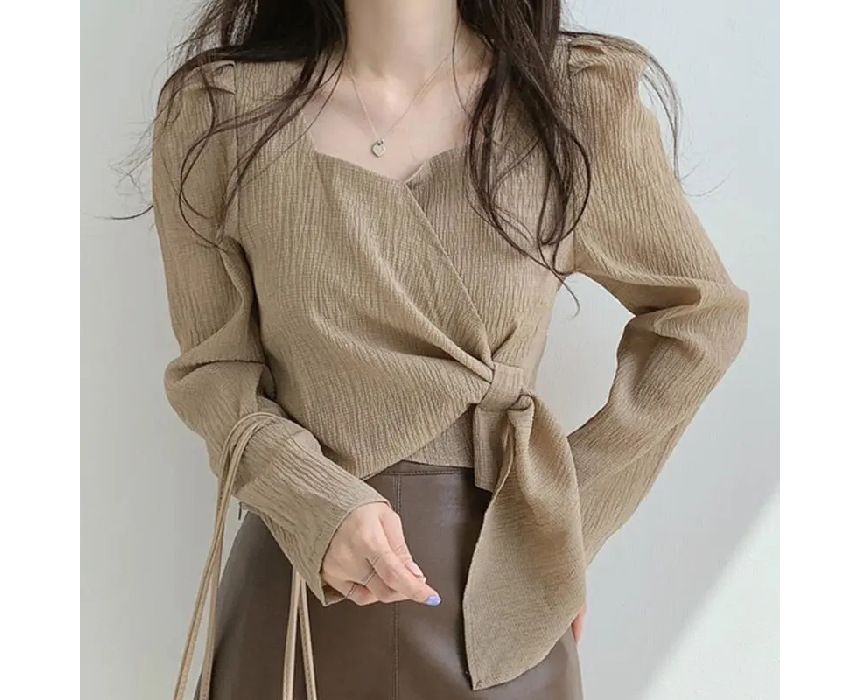 Tie-Side Sweetheart-Neckline Blouse Plain Puff-Sleeve
