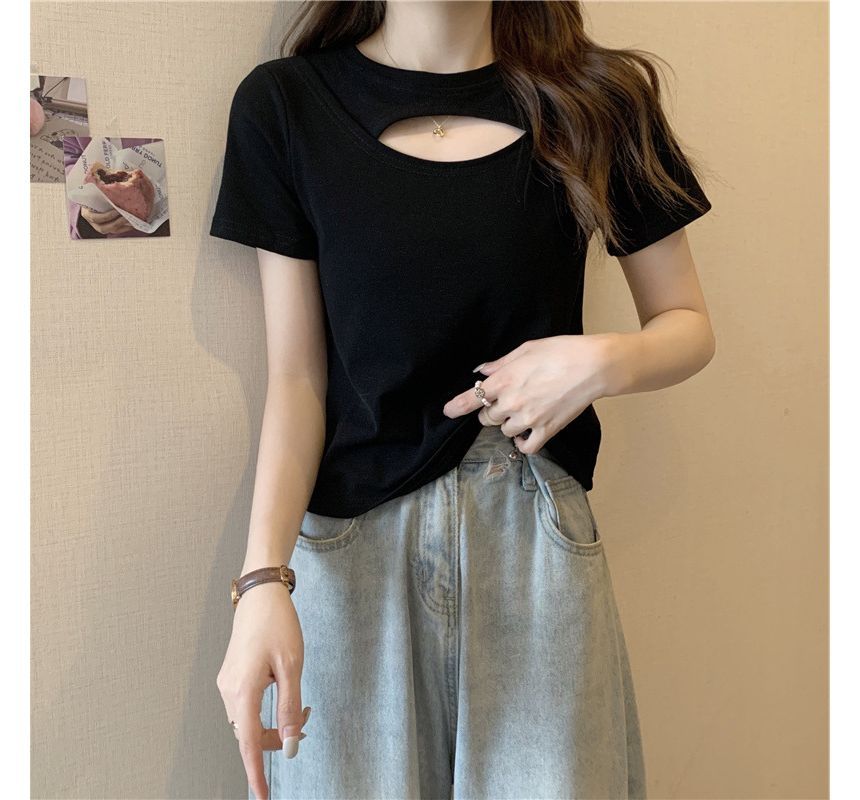 Cut Short-Sleeve T-Shirt Plain Neck Crew Out
