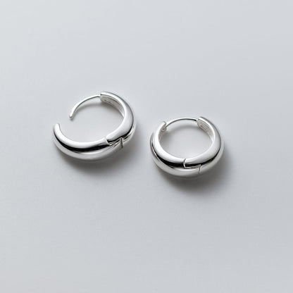 925 Sterling Silver Glossy Hoop Earring