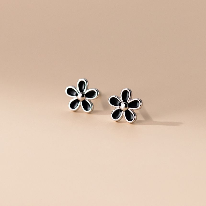 925 Sterling Silver Enamel Flower Stud Earring