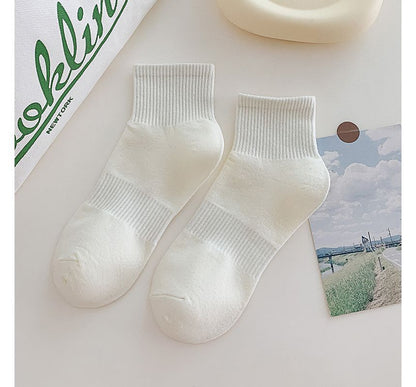 Set of 3 Pairs: Plain Ribbed Socks