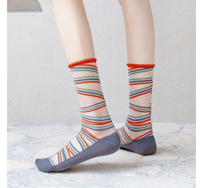 Patterned Mesh Short Socks