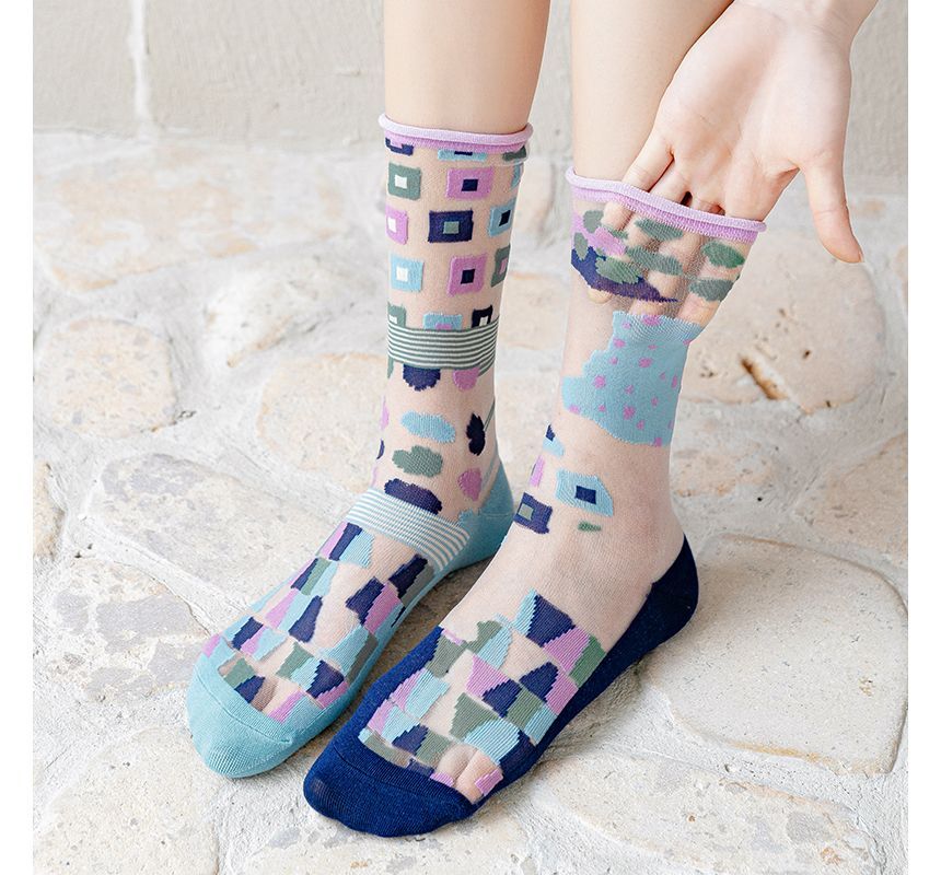 Patterned Mesh Short Socks