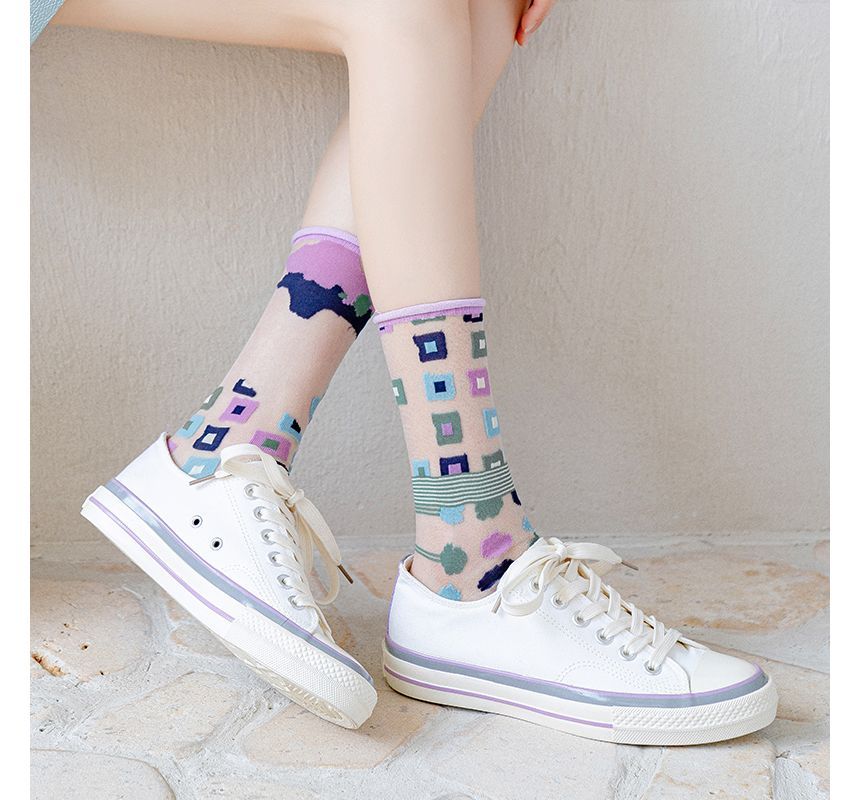 Patterned Mesh Short Socks