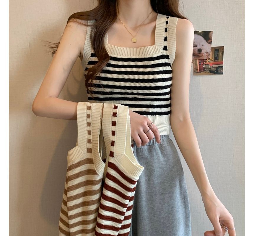 Neck Crop Tank Top Square Striped