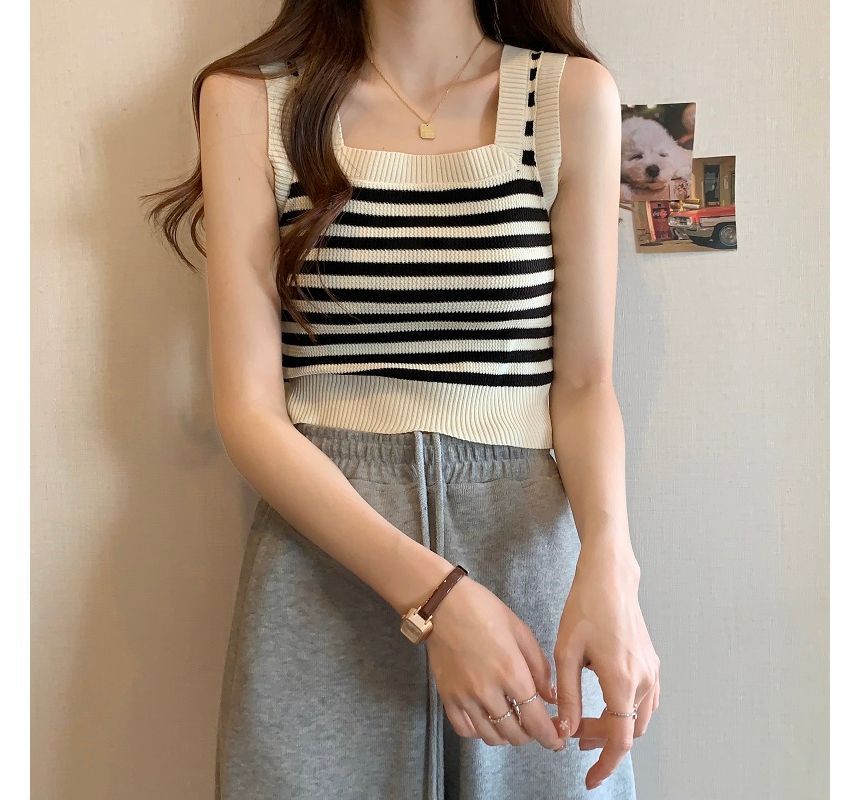 Neck Crop Tank Top Square Striped