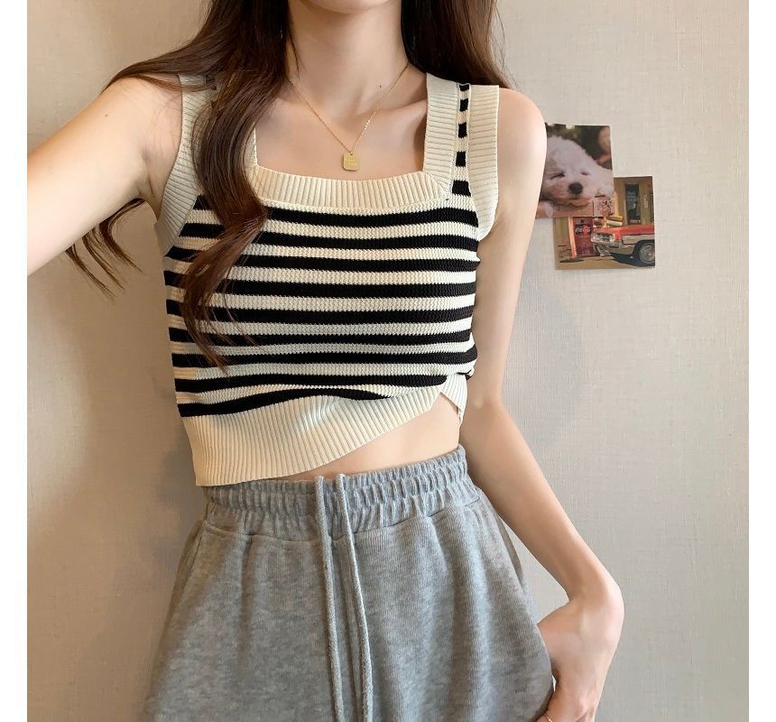 Neck Crop Tank Top Square Striped