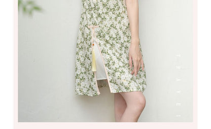 Short-Sleeve Mock Neck Floral Slit Dress