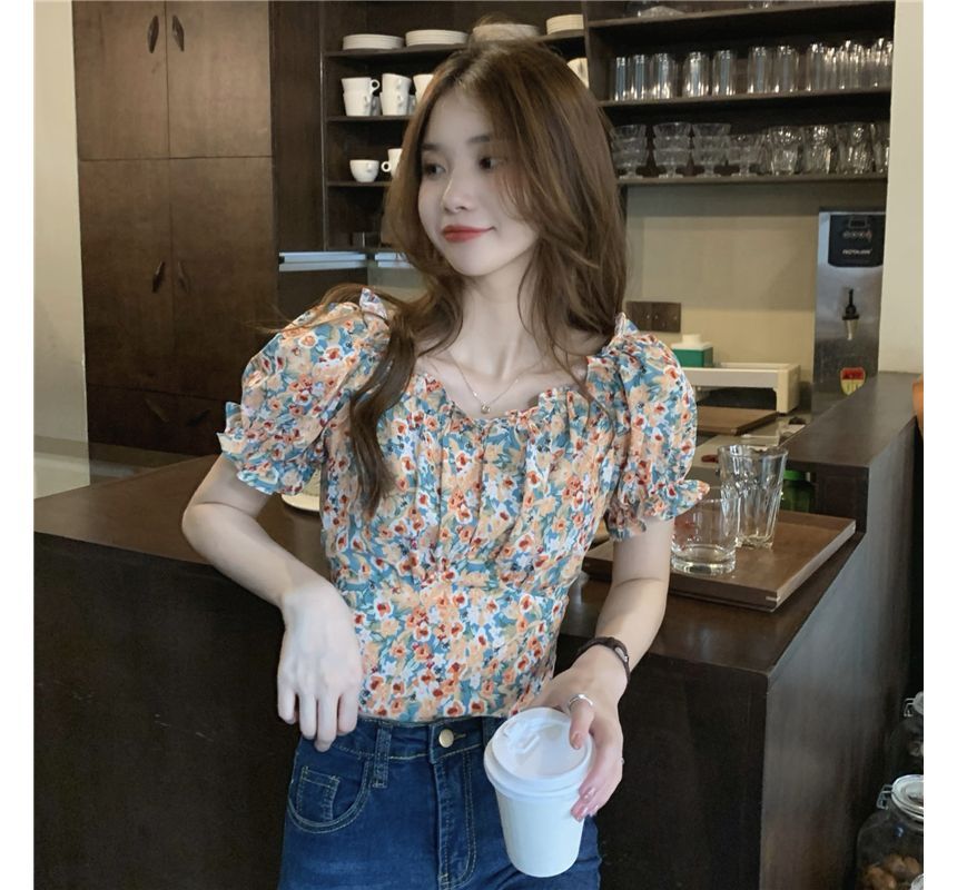 Puff-Sleeve Square-Neck Floral Print Ruffled Bow Back Crop Blouse