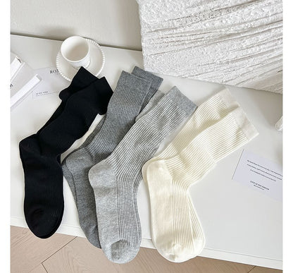 Ribbed Plain Socks