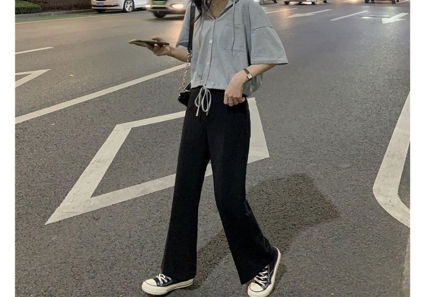 Button-Up Hooded Short-Sleeve Cropped Tee Plain