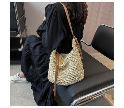 Straw Bucket Bag