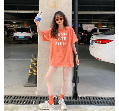 Round Short-Sleeve Neck Tee Lettering