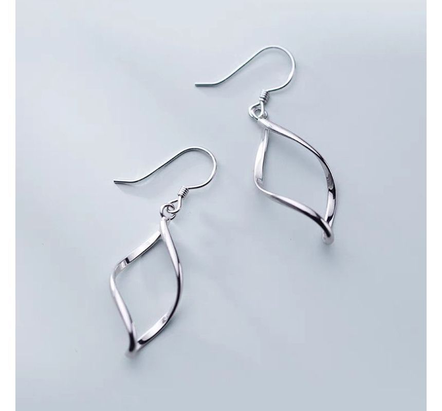 Twisted Drop Earring