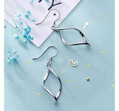 Twisted Drop Earring