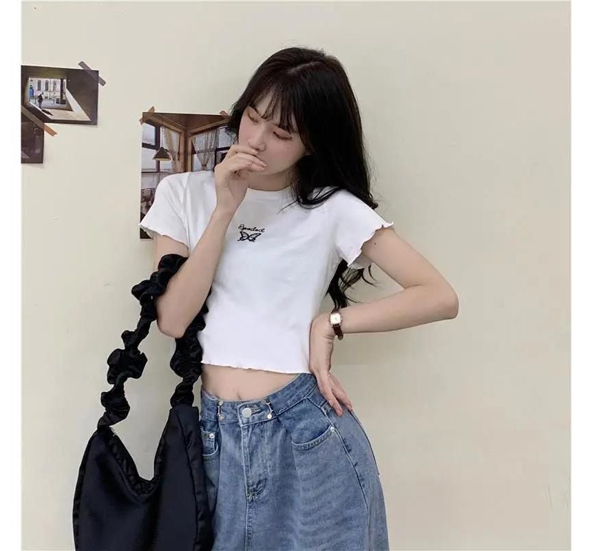 Embroidered Crew Edge Short-Sleeve Crop T-Shirt Neck Lettuce Butterfly