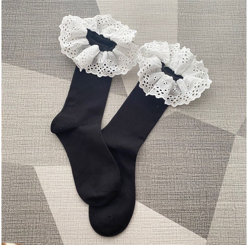 Plain Eyelet Lace Ruffled Socks