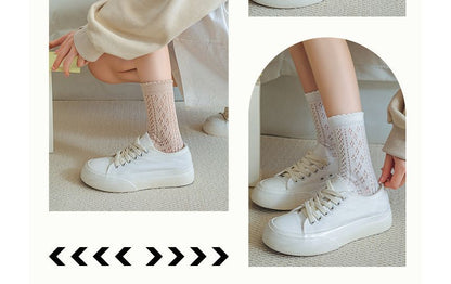 Ruffle Trim Socks Set