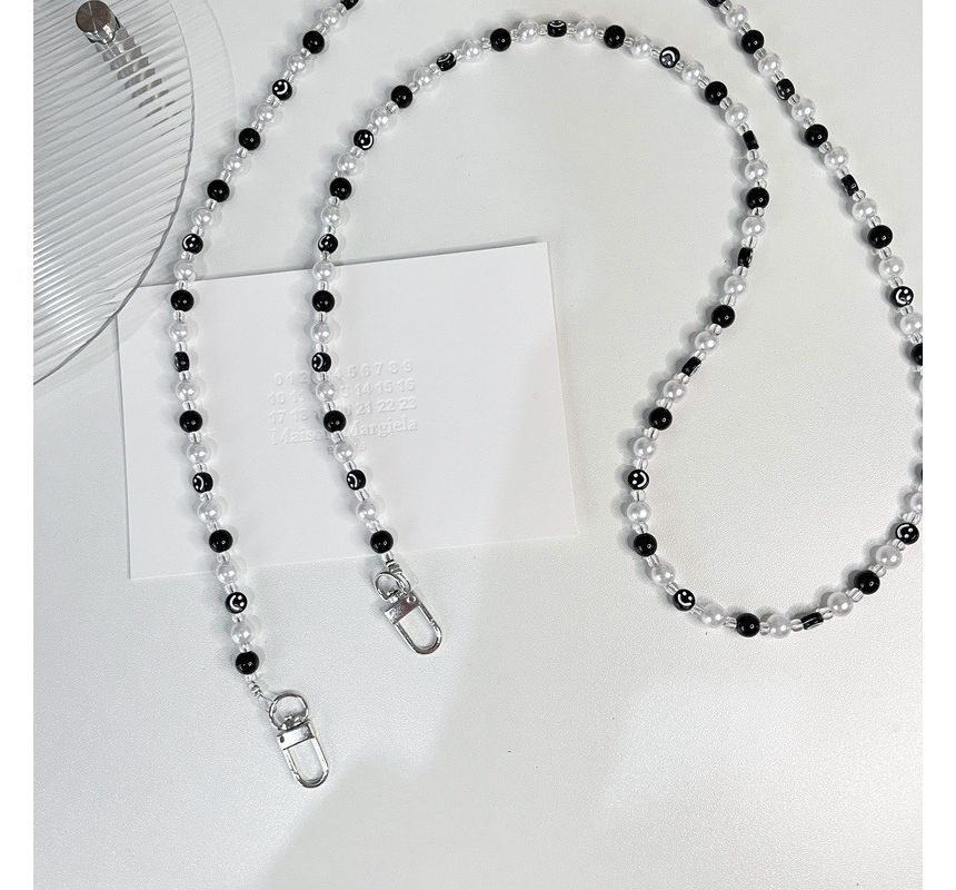 Phone Smiley Faux Strap Pearl