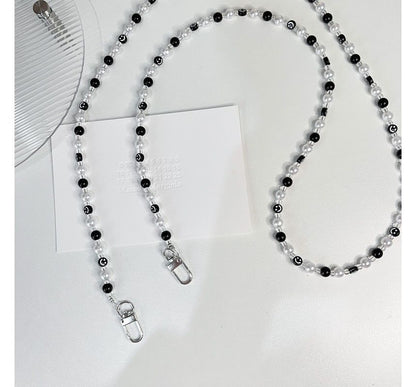 Phone Smiley Faux Strap Pearl