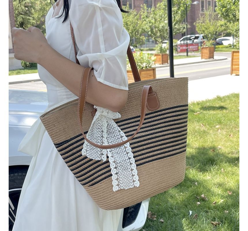 Set: Striped Straw Tote Bag + Lace Strap