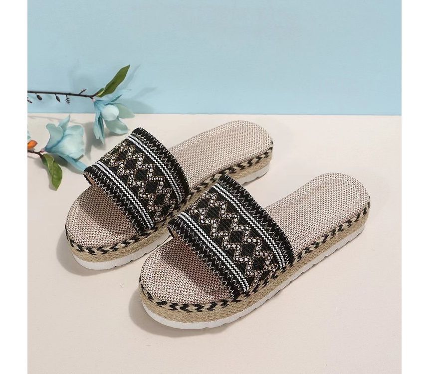 Platform Patterned Sandals Slide