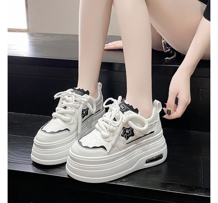 Floral Accent Sneakers Platform