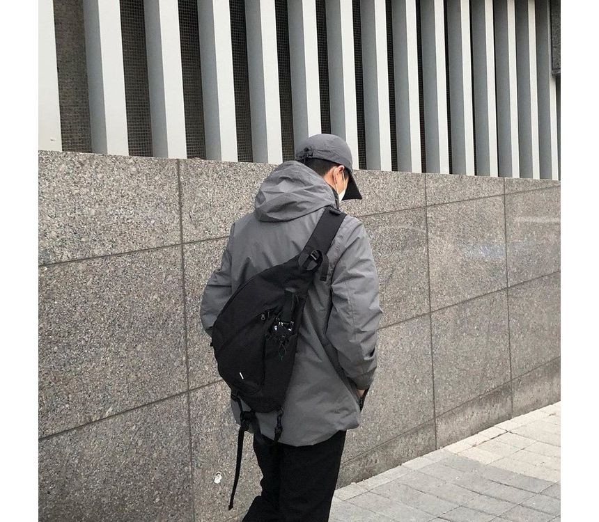 Bag Multi-Pocket Sling