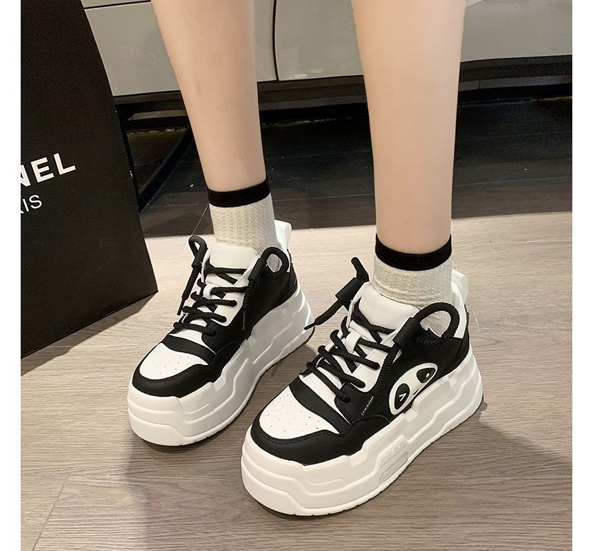 Lace-Up Sneakers Platform Applique Panda