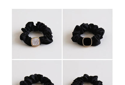 Button Hair Tie