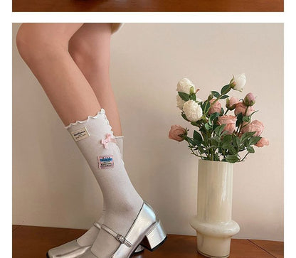 Plain Lettuce Edge Label Applique Socks