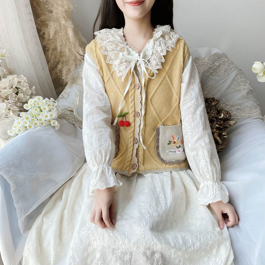 Flower Embroidered Single-Breasted Vest / Long-Sleeve Lace Trim Midi A-Line Dress