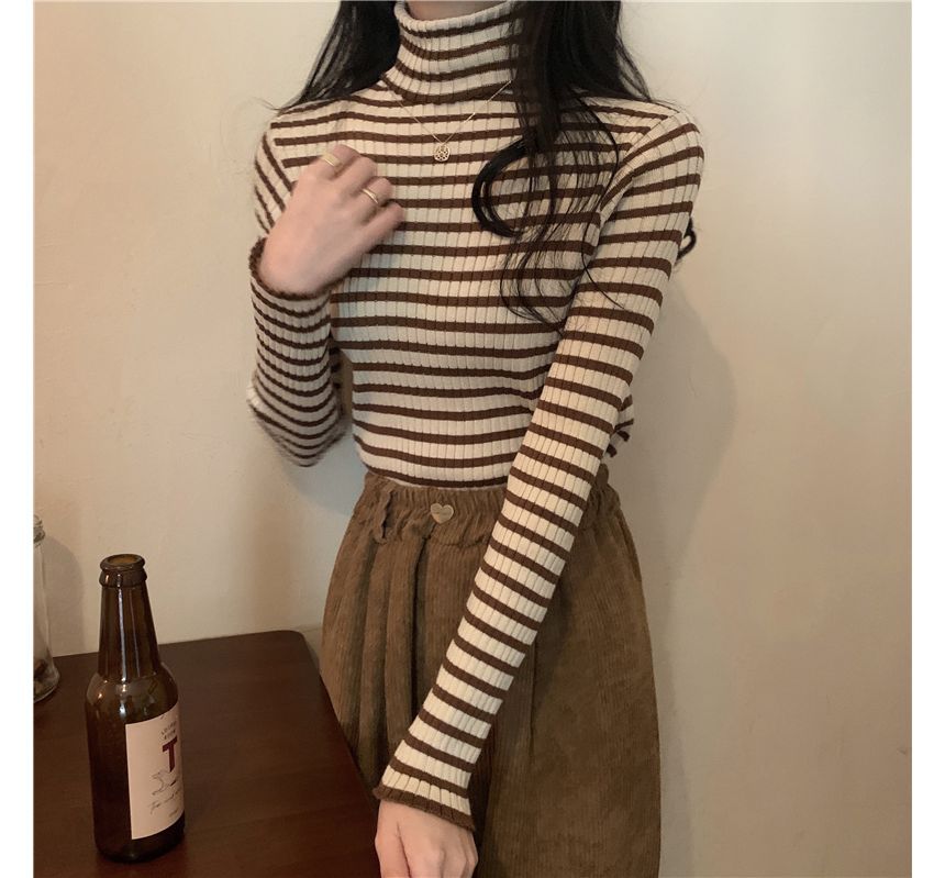 Long-Sleeve Turtleneck Striped Ribbed Knit Top