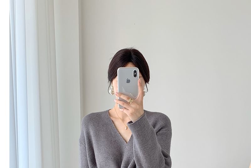 Long-Sleeve V-Neck Plain Ribbed Knotted Sweater