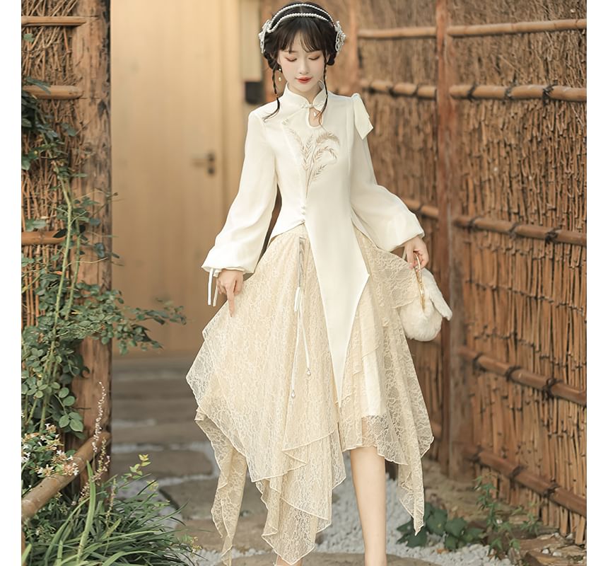 Lolita Long-Sleeve Embroidered Hanfu Blouse / Mid Rise Lace Midi A-Line Skirt / Set