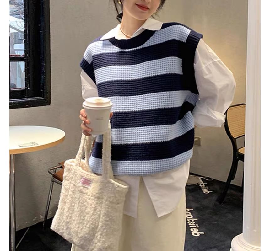 Sleeveless Striped Knit Round Vest Neck