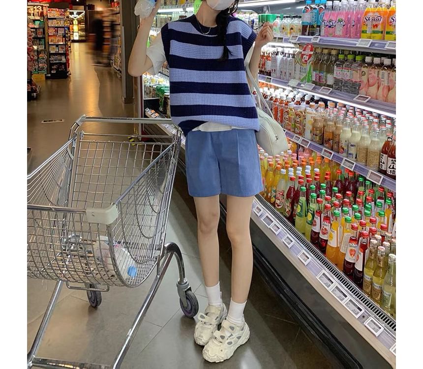 Sleeveless Striped Knit Round Vest Neck