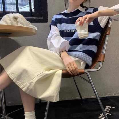 Sleeveless Striped Knit Round Vest Neck