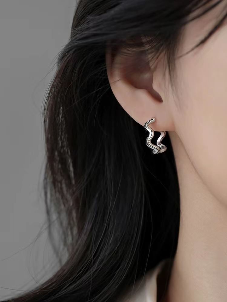 Wavy Alloy Hoop Earring