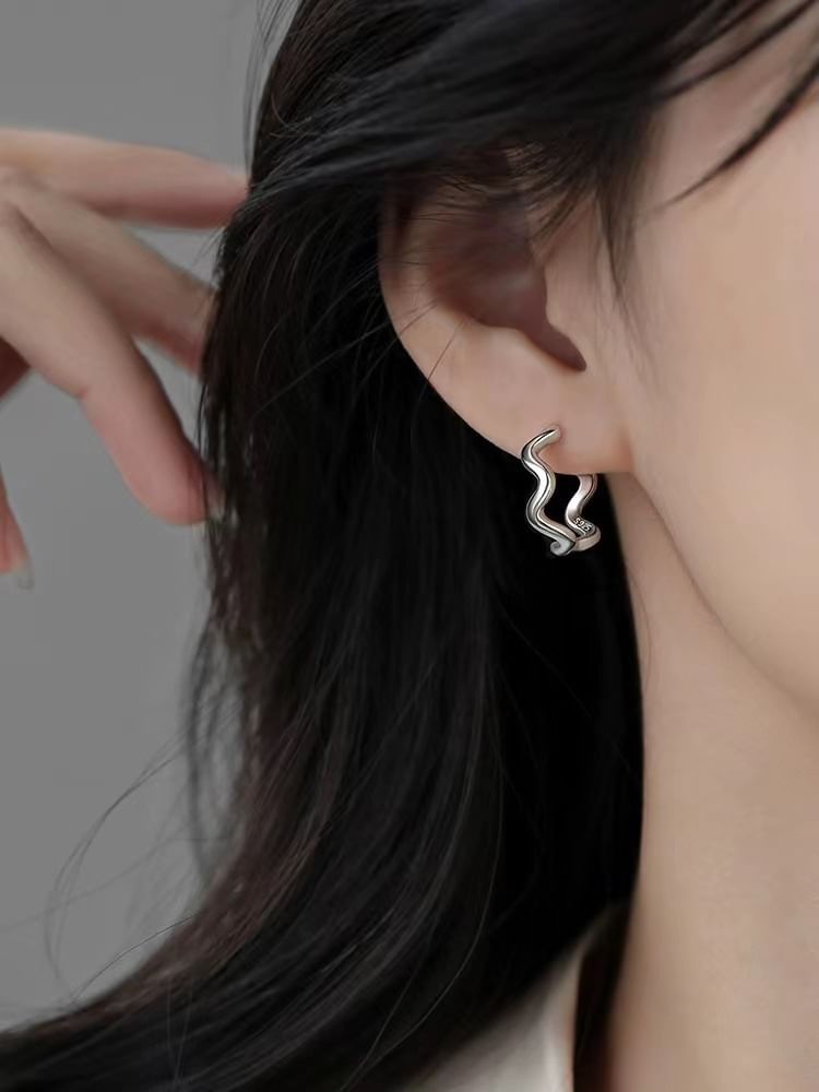 Wavy Alloy Hoop Earring