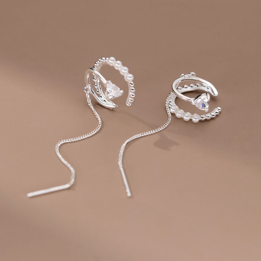 Rhinestone Swirl Ear Cuff