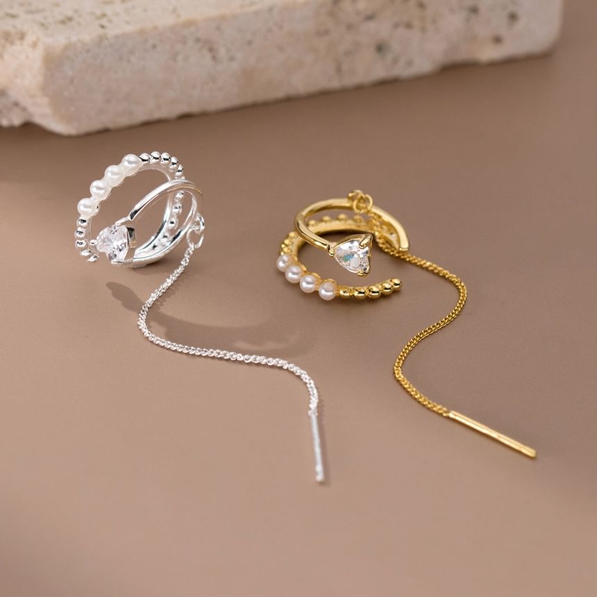 Rhinestone Swirl Ear Cuff