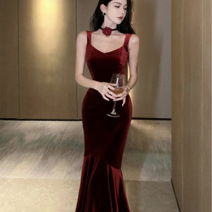 Sleeveless Plain Back Velvet V-Neck Open Mermaid Evening Gown
