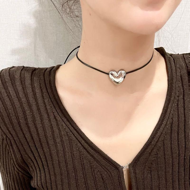 Cord Choker Heart
