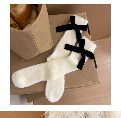 Plain Bow Fluffy Socks