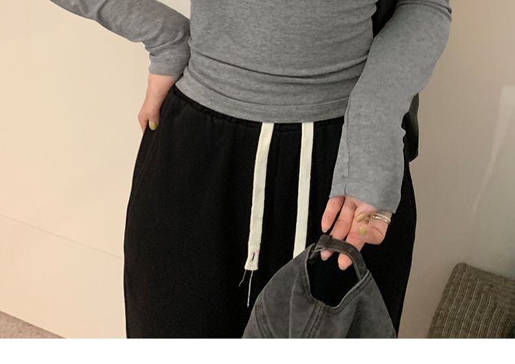 Long-Sleeve High Neck Plain Tee