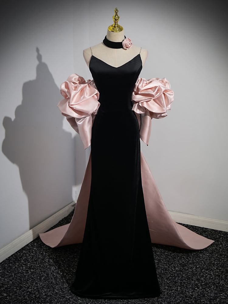 Robe de soirée fourreau à col licou et nœud dans le dos