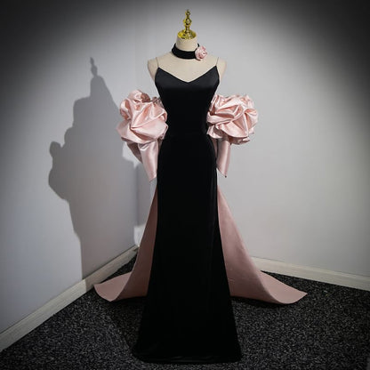 Robe de soirée fourreau à col licou et nœud dans le dos