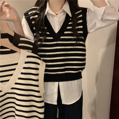 Vest Knit V-Neck Striped