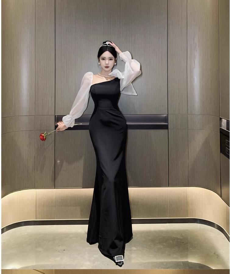 Long-Sleeve V-Neck  Two Tone Mermaid Evening Gown